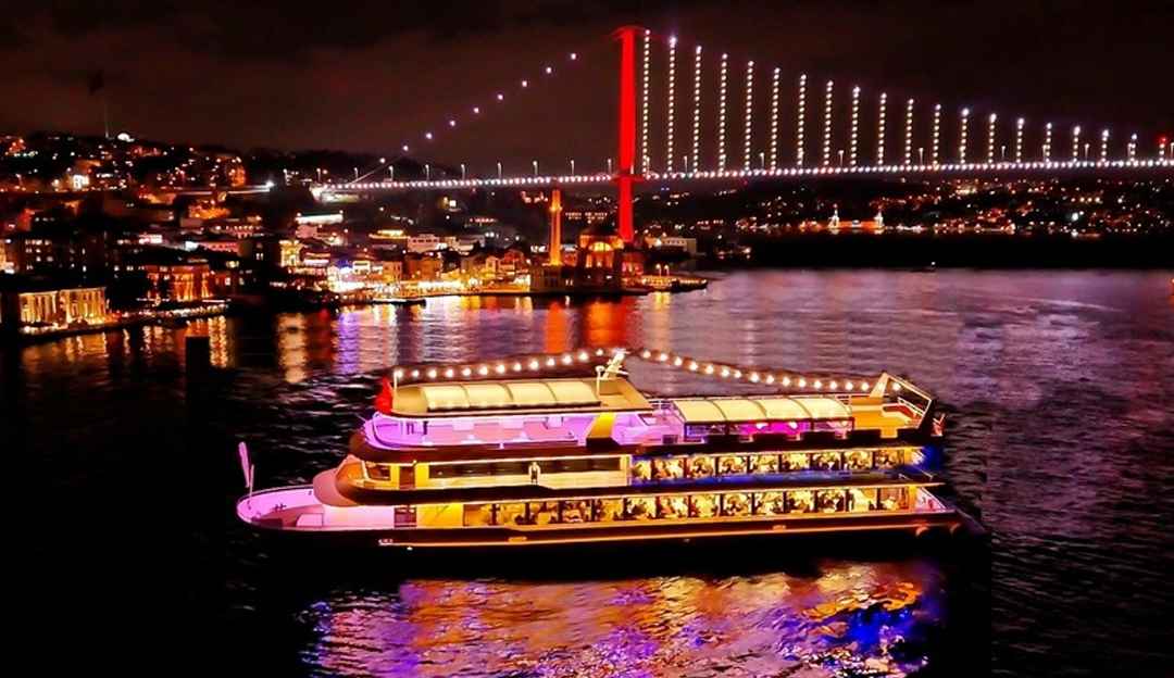 Boğaz'da Akşam Yemeği Turu - Alkollü İçecekler Dahil - Görsel 5